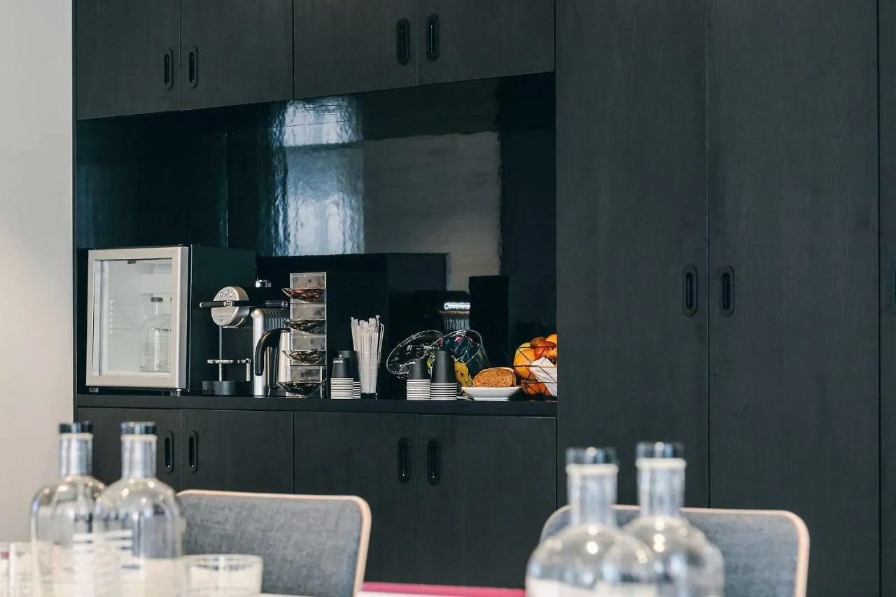 Mercure Marseille Canebiere Vieux-Port 4*,